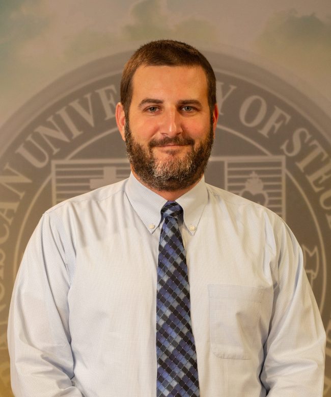 Dr. Justin Greenly_cropped B5A0381